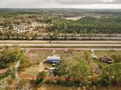 8735 Old Stage Rd, Moss Point, MS 39562