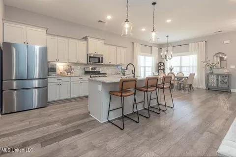 Kitchen - 3066 Meadows Way, Hernando, MS 38632 photo 1 of 3