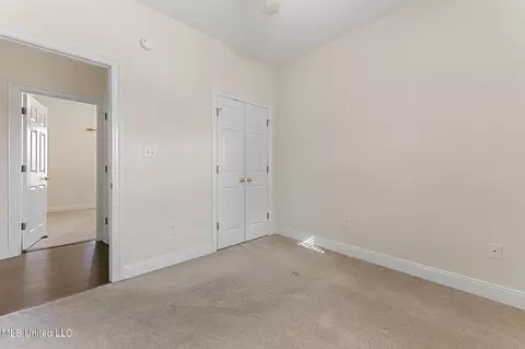 Bedroom - 49 Apache Dr, Picayune, MS 39466 photo 3 of 7