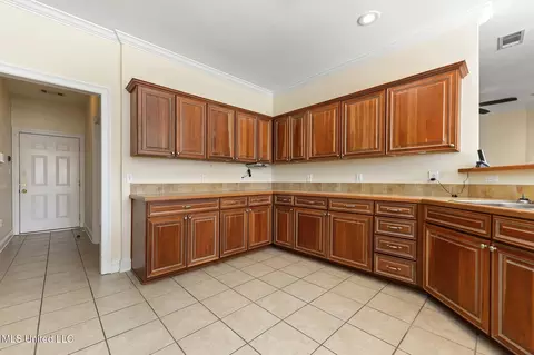 Kitchen - 49 Apache Dr, Picayune, MS 39466 photo 1 of 3