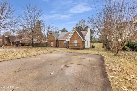Exterior - 6931 Maury Dr, Olive Branch, MS 38654 photo 1 of 3