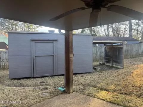 Exterior - 1715 Tara Dr, Hernando, MS 38632 photo 2 of 4