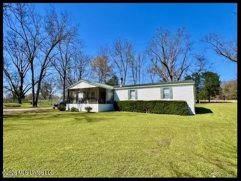 5089 Sees Chapel Rd, Crenshaw, MS 38621