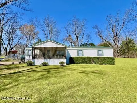 5089 Sees Chapel Rd, Crenshaw, MS 38621 photo 2