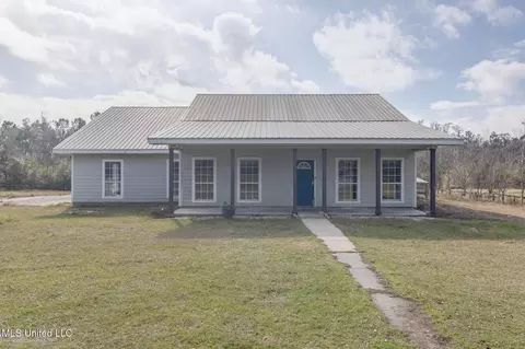 11237 Coleman Rd, Gulfport, MS 39503
