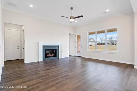 Living - 9142 Cedar Barn Cv, Olive Branch, MS 38654 photo 1 of 4