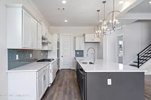 Kitchen - 9142 Cedar Barn Cv, Olive Branch, MS 38654 photo 2 of 2