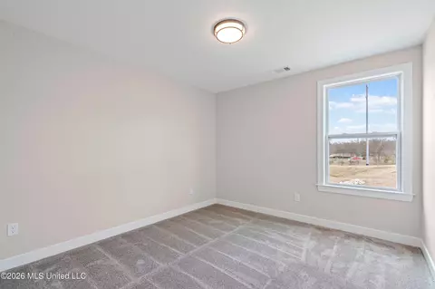 Bedroom - 9142 Cedar Barn Cv, Olive Branch, MS 38654 photo 4 of 5