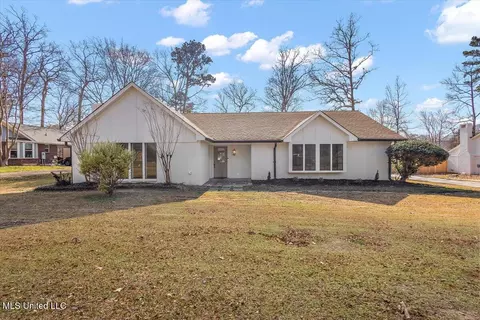 301 Camelia Trl, Brandon, MS 39047