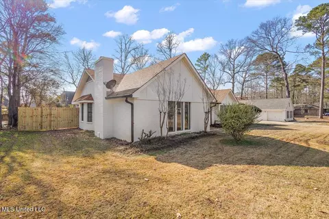Exterior - 301 Camelia Trl, Brandon, MS 39047 photo 2 of 6