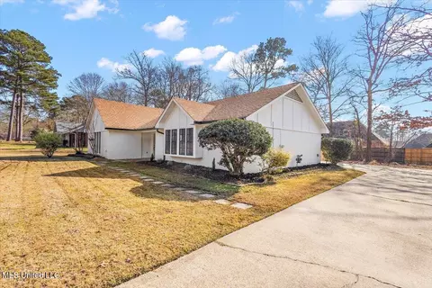 Exterior - 301 Camelia Trl, Brandon, MS 39047 photo 1 of 6