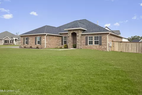 16908 W Landon Green Dr, Gulfport, MS 39503