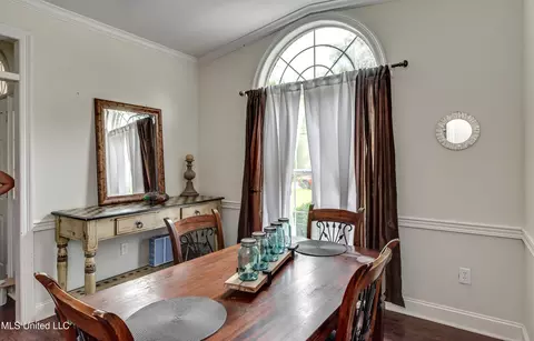 Dining - 708 Oak Trl, Canton, MS 39046 photo 2 of 3