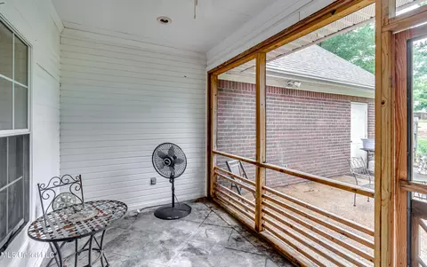 Exterior - 708 Oak Trl, Canton, MS 39046 photo 4 of 10