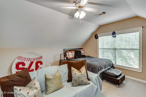 Bedroom - 708 Oak Trl, Canton, MS 39046 photo 12 of 14