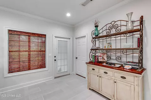 Other - 708 Oak Trl, Canton, MS 39046 photo 1 of 10
