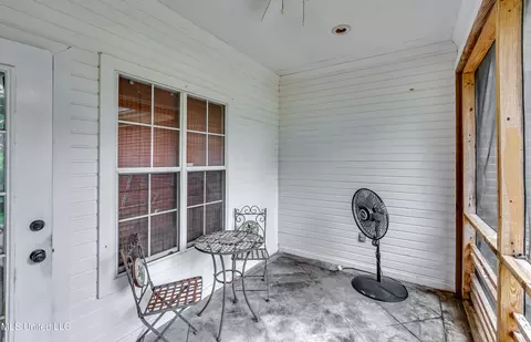 Exterior - 708 Oak Trl, Canton, MS 39046 photo 3 of 10
