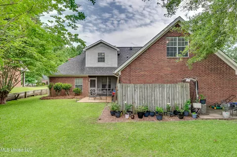 Exterior - 708 Oak Trl, Canton, MS 39046 photo 10 of 10