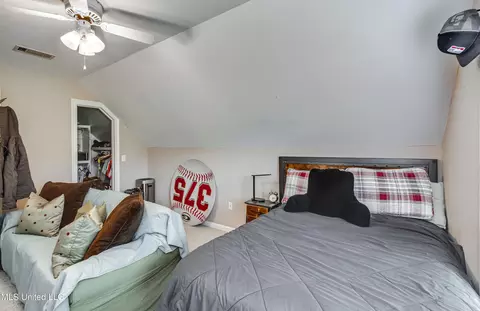 Bedroom - 708 Oak Trl, Canton, MS 39046 photo 13 of 14