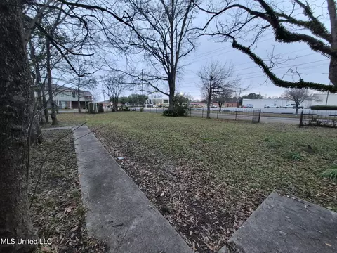 Exterior - 401 E First St, Forest, MS 39074 photo 1 of 4