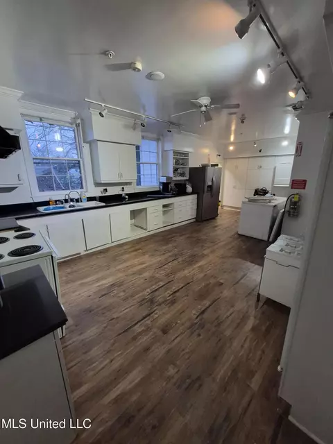 Kitchen - 401 E First St, Forest, MS 39074 photo 2 of 2