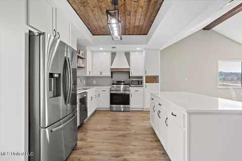 Kitchen - 52 Jack Davis Rd, Wiggins, MS 39577 photo 4 of 4