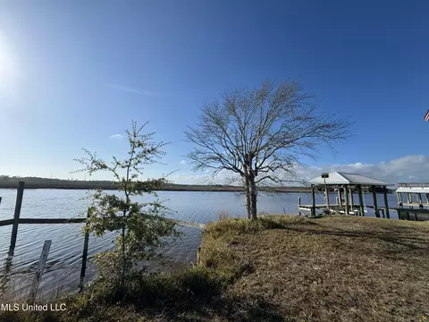 10187 S River Dr, Biloxi, MS 39532 photo 15