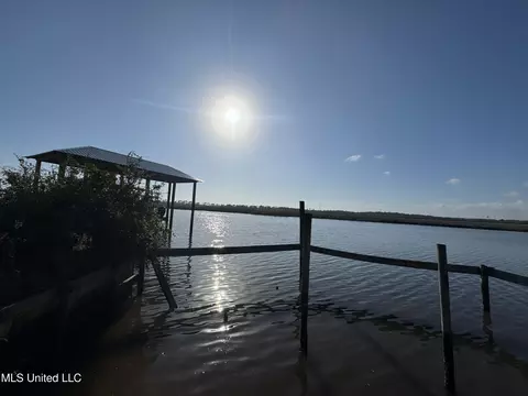 10187 S River Dr, Biloxi, MS 39532 photo 18