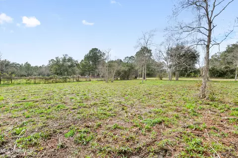 106 Engman Ave, Bay Saint Louis, MS 39520