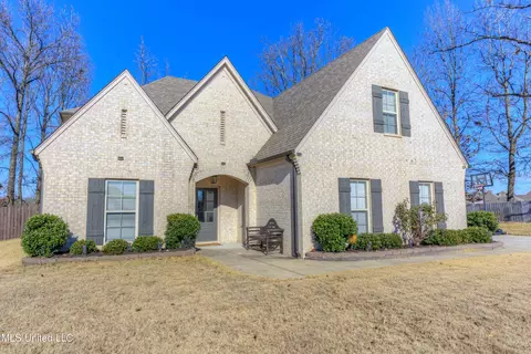 770 Bouldercrest Dr, Southaven, MS 38672