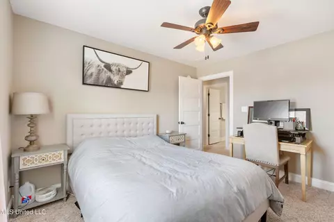 Bedroom - 3132 E Jefferson Loop, Hernando, MS 38632 photo 4 of 6