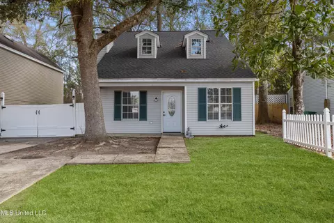 12294 Windward Dr, Gulfport, MS 39503