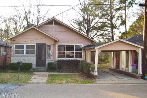 383 Frost St, Canton, MS 39046