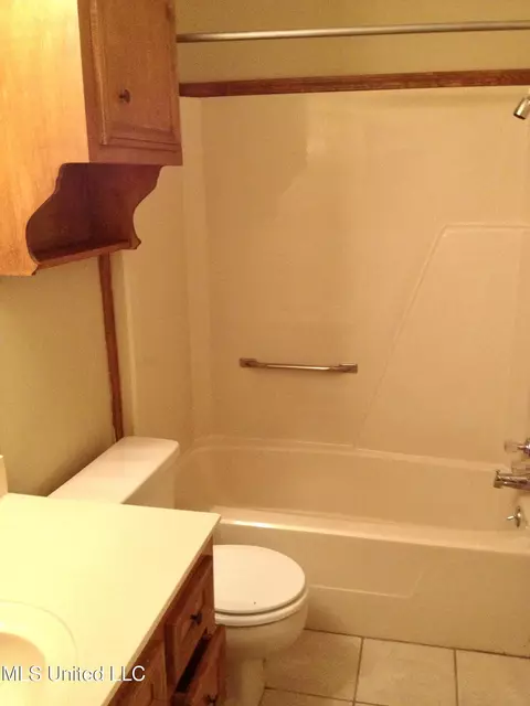 43 Meadowoods Ter, Jackson, MS 39211 photo 8