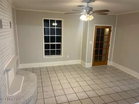 Living - 3339 Mound Rd, Wesson, MS 39191 photo 1 of 2