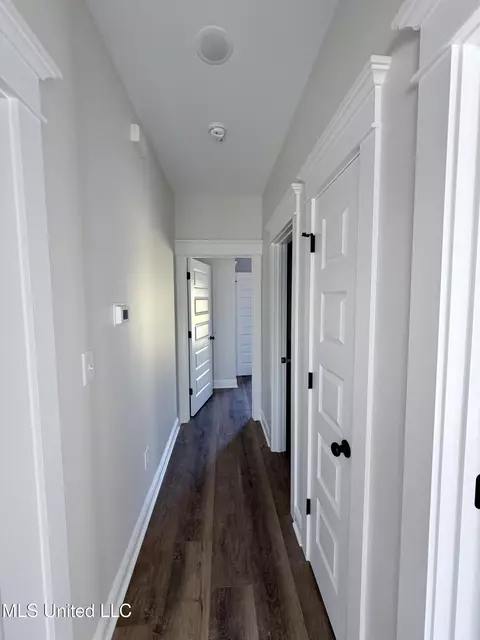 Entry Way - 7005 Whites Farm Rd, Lucedale, MS 39452 photo 4 of 4
