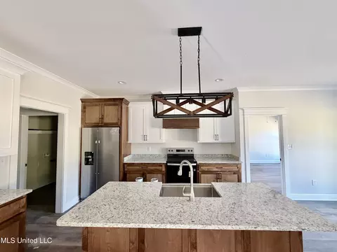 Kitchen - 7005 Whites Farm Rd, Lucedale, MS 39452 photo 1 of 2