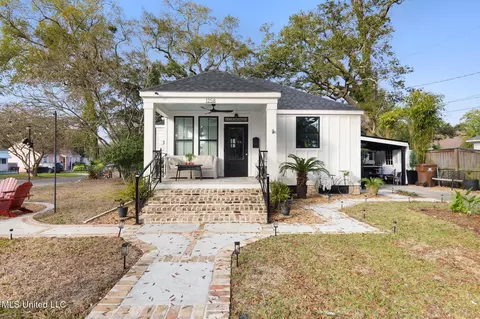 1258 Father Ryan Ave, Biloxi, MS 39530