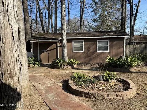 Exterior - 1409 Post Rd, Clinton, MS 39056 photo 8 of 10