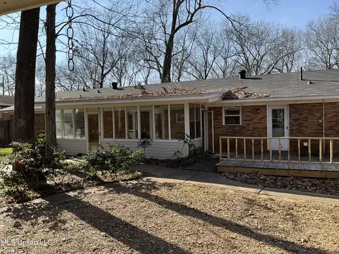 Exterior - 1409 Post Rd, Clinton, MS 39056 photo 4 of 10