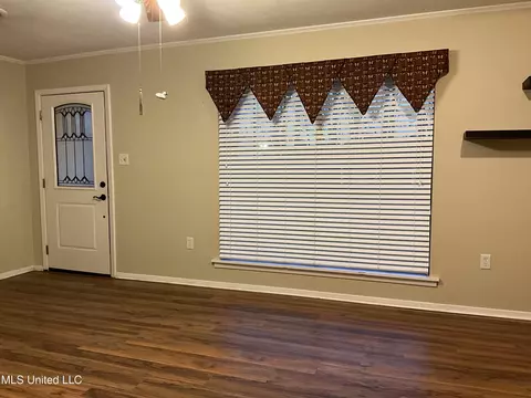 Living - 1409 Post Rd, Clinton, MS 39056 photo 7 of 7