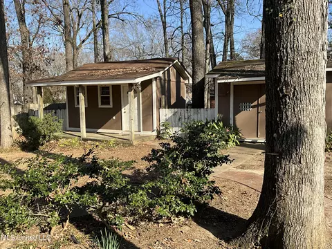 Exterior - 1409 Post Rd, Clinton, MS 39056 photo 7 of 10