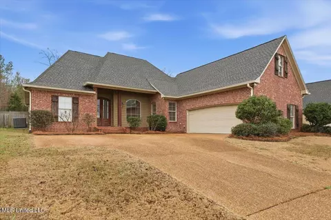 242 Huntington Holw, Brandon, MS 39047
