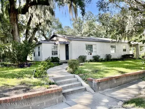 1229 Kensington Dr, Biloxi, MS 39530