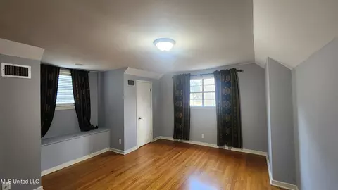 Bedroom - 200 Dunbarton Dr, Natchez, MS 39120 photo 3 of 3
