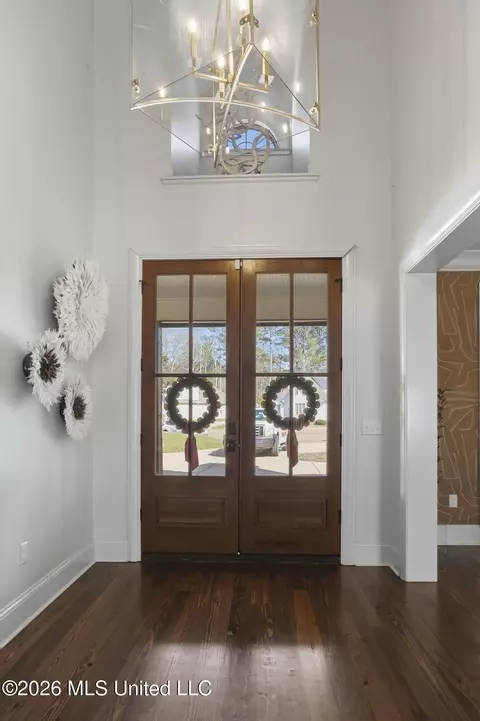 Entry Way - 712 S Chickasaw Dr, Flowood, MS 39232 photo 2 of 2
