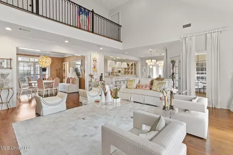 Living - 712 S Chickasaw Dr, Flowood, MS 39232 photo 1 of 7