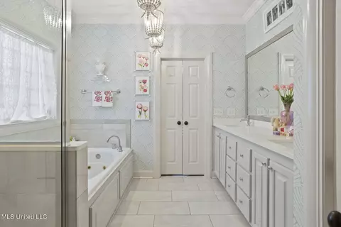 Bath - 712 S Chickasaw Dr, Flowood, MS 39232 photo 1 of 5