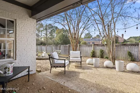 Exterior - 712 S Chickasaw Dr, Flowood, MS 39232 photo 4 of 11