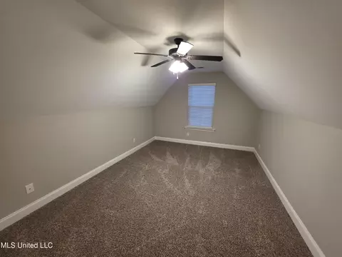 Bedroom - 1107 Sabrina Dr, Hernando, MS 38632 photo 5 of 5